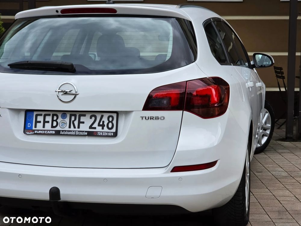 Opel Astra 1.4 Turbo Cosmo - 28