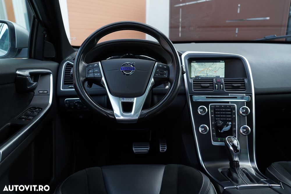 Volvo XC 60 D5 AWD Geartronic Summum - 21