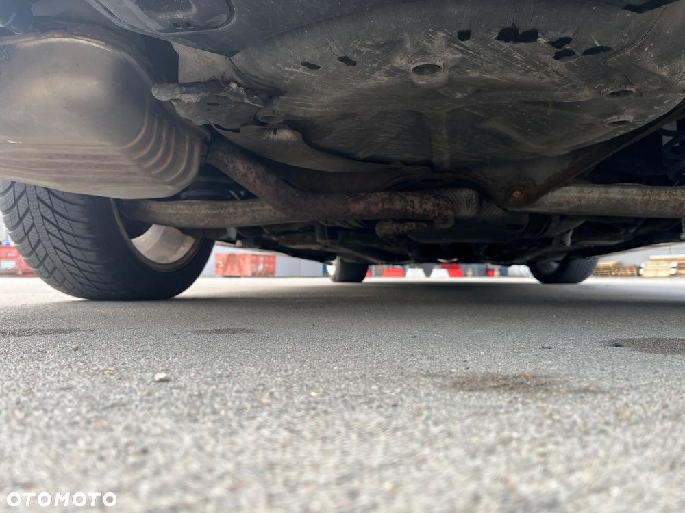Saab 9-3 1.9 TiD DPF (Sportgetriebe) Vector - 40