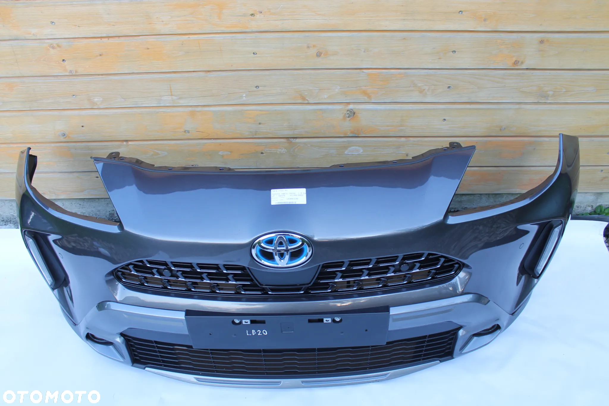 Toyota Yaris Cross zderzak przedni  kompletny 4x PDC Radar - 7