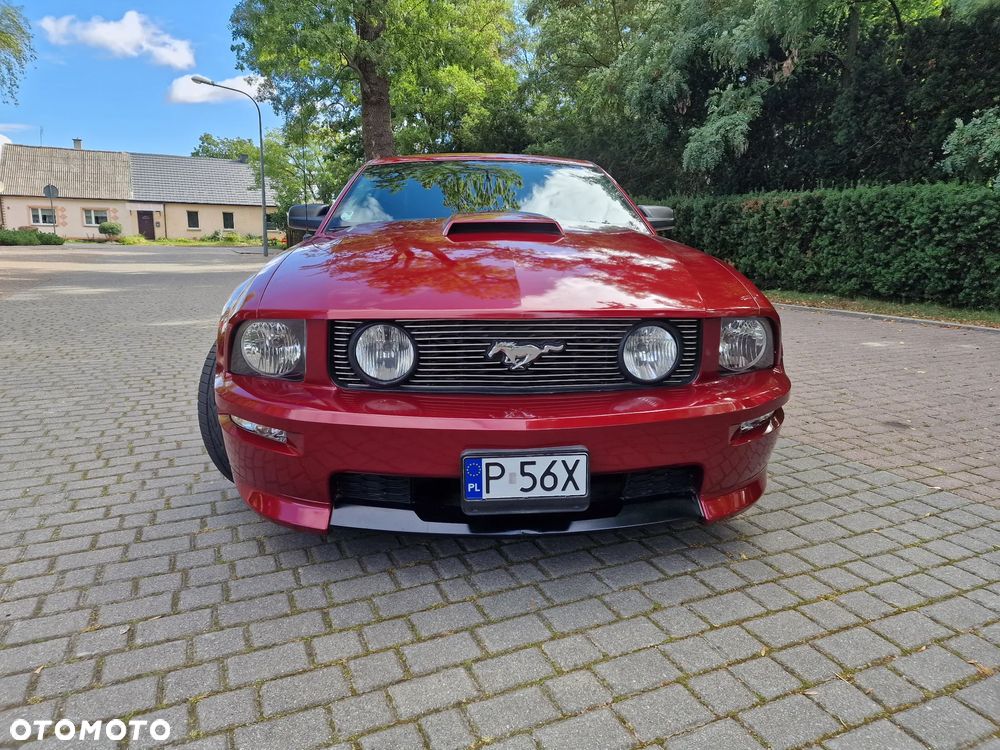 Ford Mustang - 2