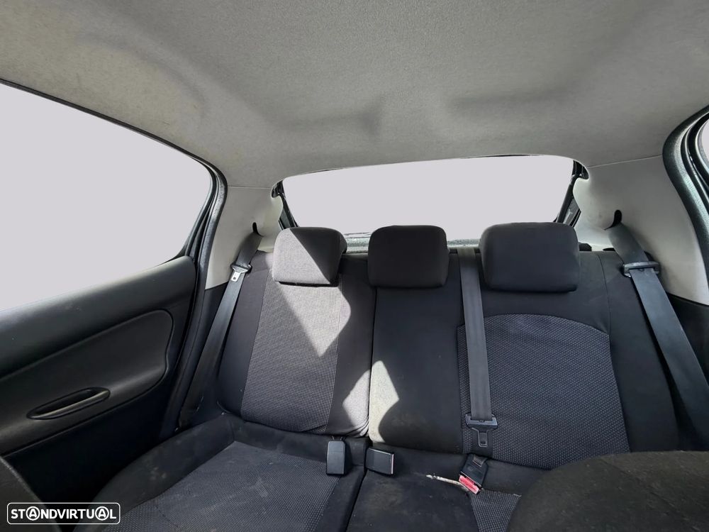 Peugeot 206 - 17
