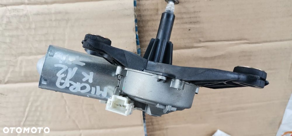 Nissan Micra K12 Silniczek Wycieraczki tył