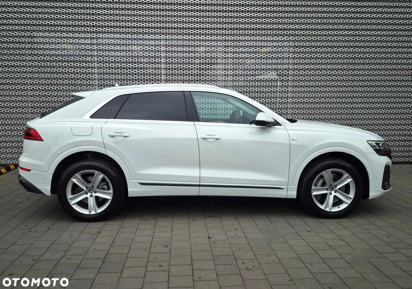 Audi Q8 55 TFSI e PHEV Quattro Tiptronic - 4
