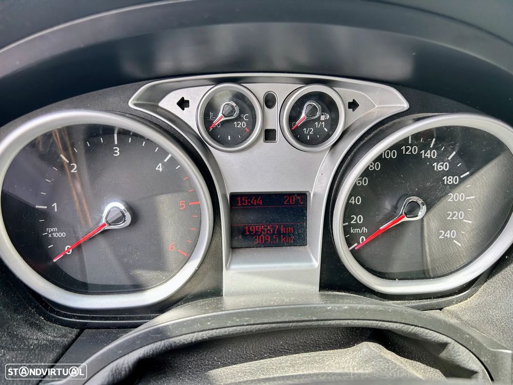 Ford Focus SW 2.0 TDCi Titanium PowerShift - 11