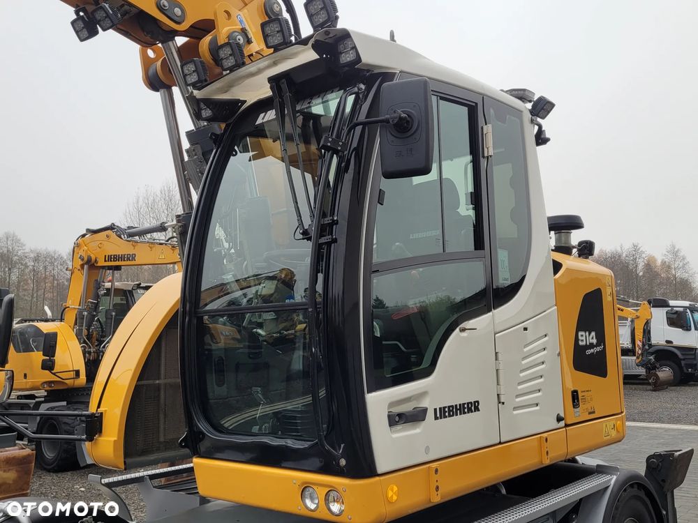 Liebherr A914 compact / ROTOTILT ze szczypcami / 2017rok /SUPER STAN / - 19