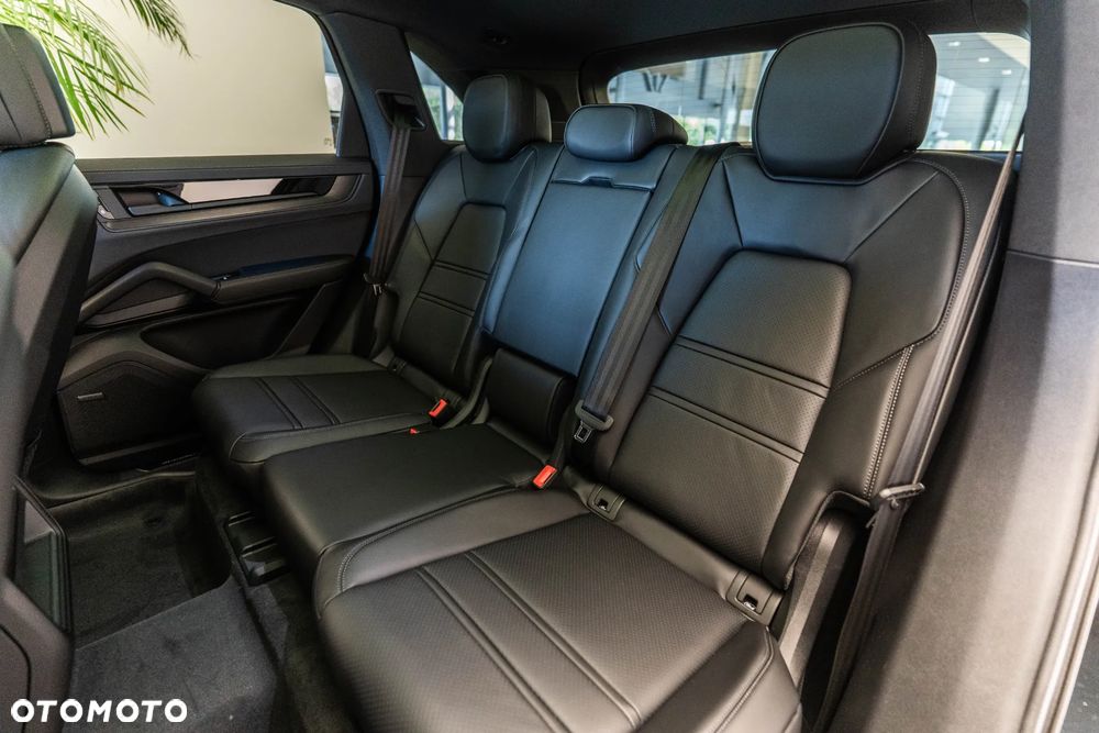 Porsche Cayenne Black Edition - 15