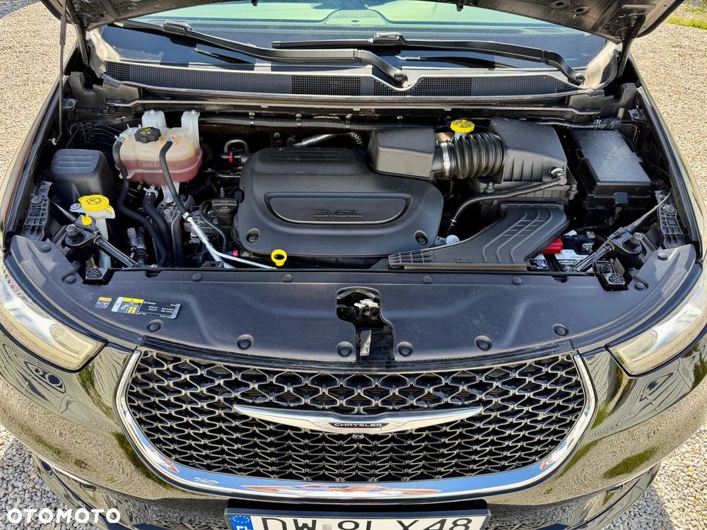 Chrysler Pacifica - 40