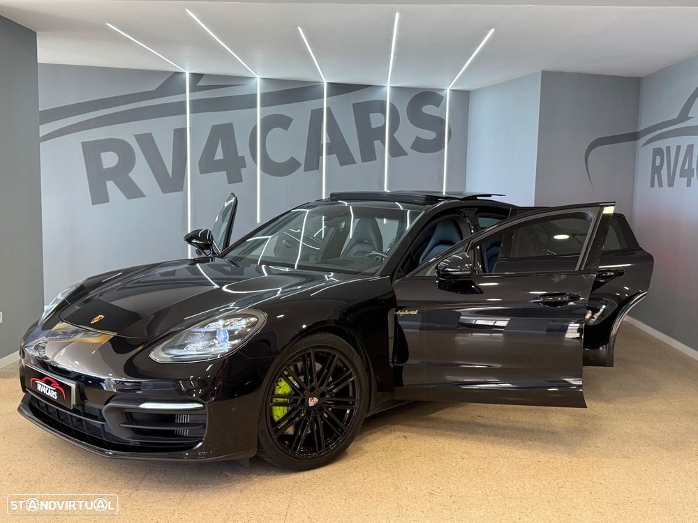 Porsche Panamera 4 E-Hybrid Platinum Edition com PDLS - 28
