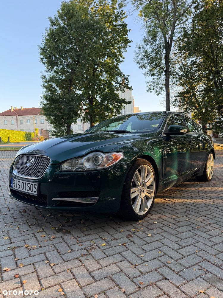 Jaguar XF 4.2 SV8 - 2
