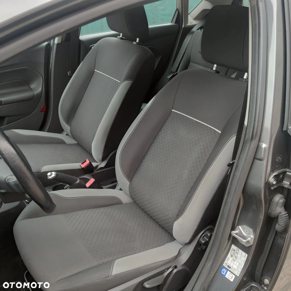 Ford Fiesta - 23