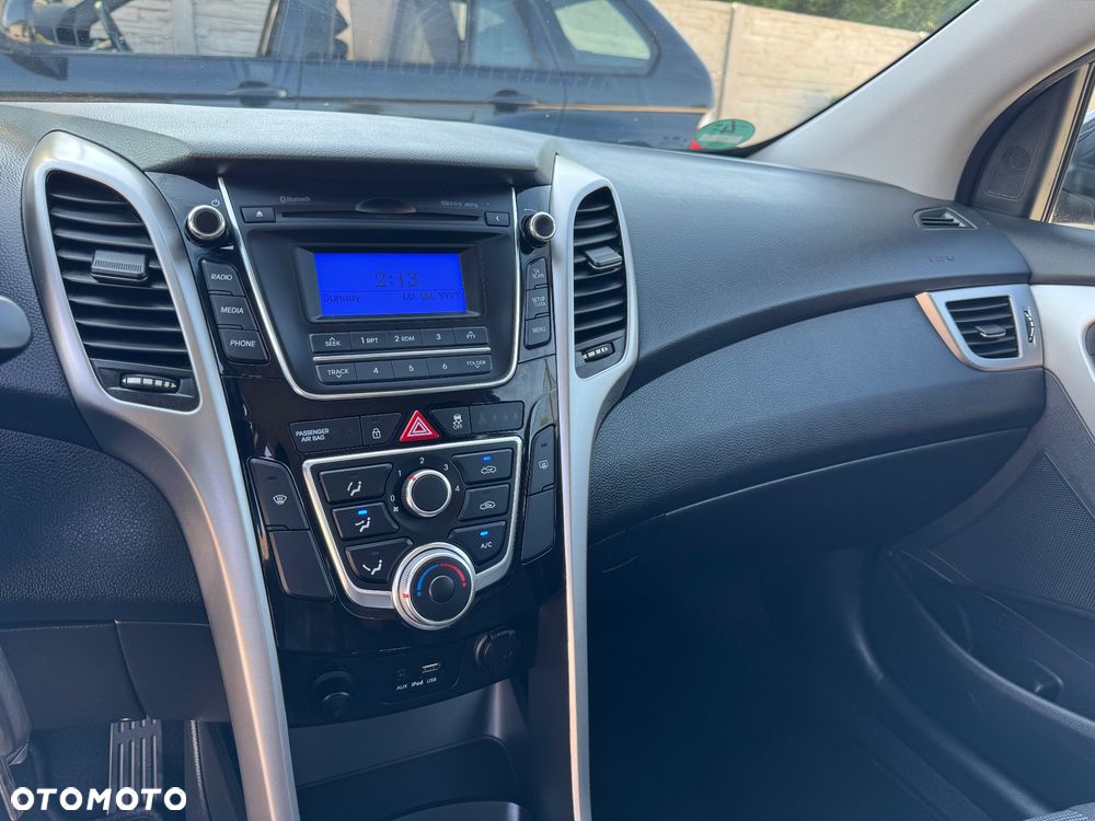 Hyundai i30 1.6 Style - 21