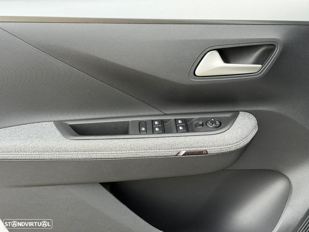 Opel Frontera 1.2 Hybrid GS eDCT - 35