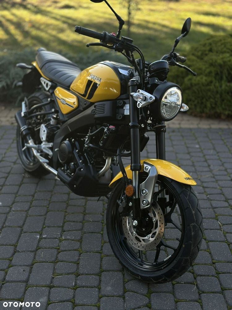 Yamaha XSR - 16
