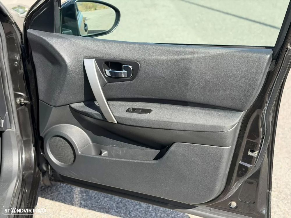 Nissan Qashqai 1.5 dCi DPF acenta - 41