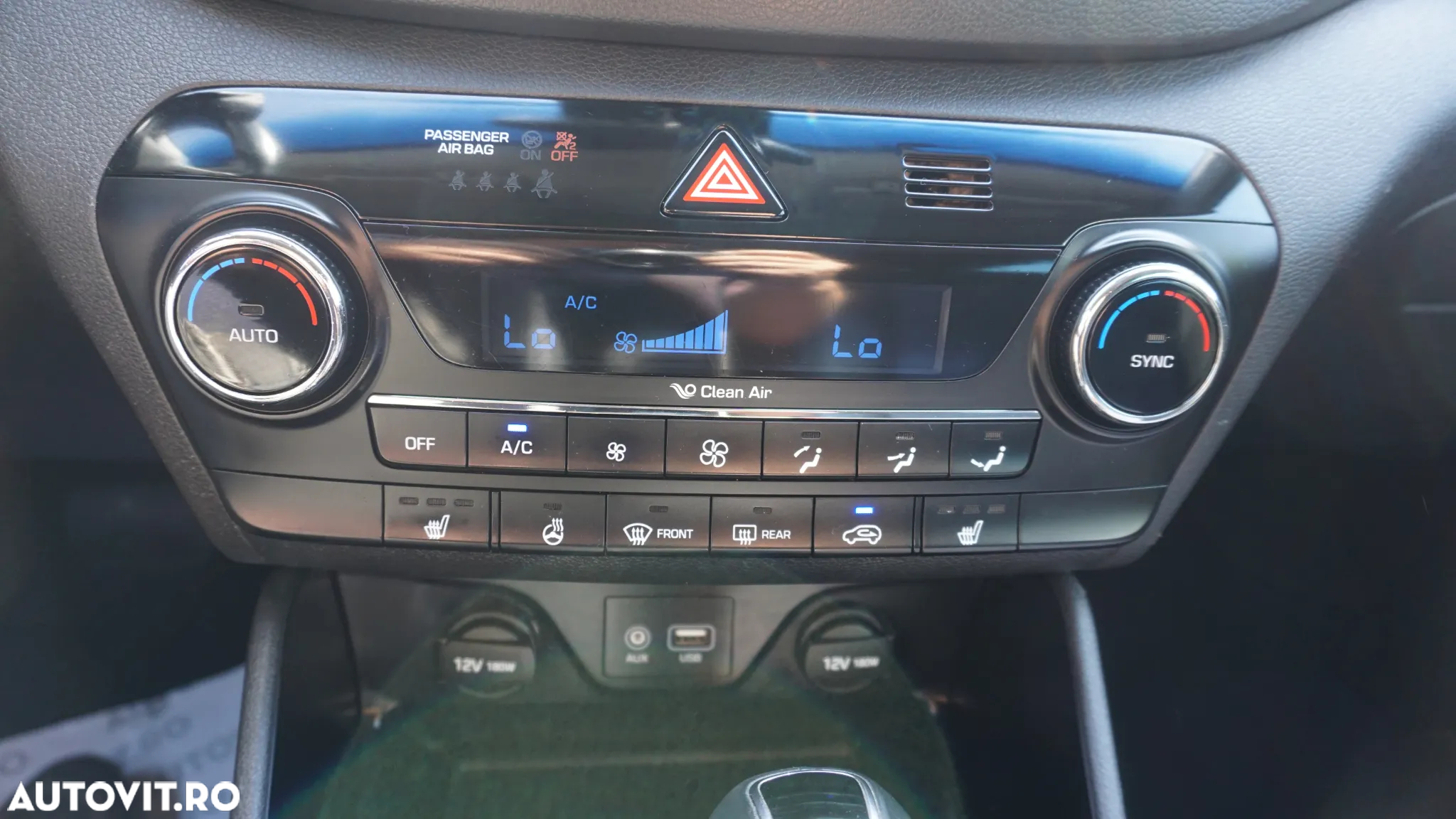 Hyundai Tucson 1.6 T-GDi 4WD 7DCT Luxury - 26