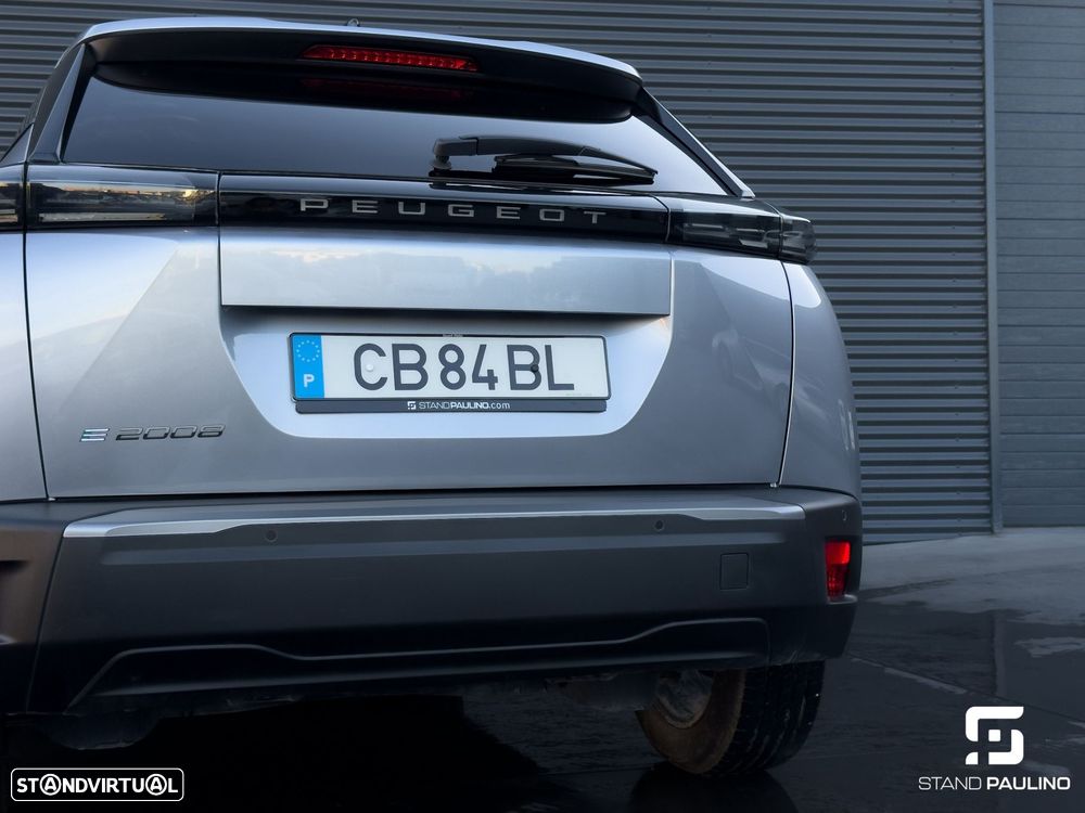 Peugeot e-2008 54 kWh Allure - 11
