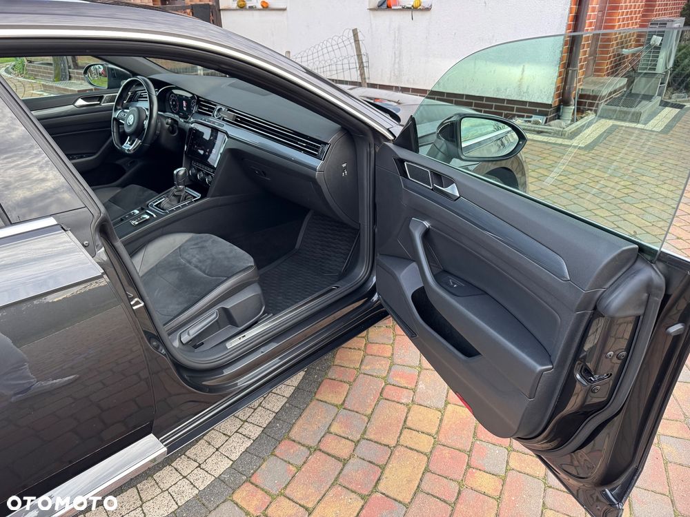 Volkswagen Arteon 2.0 TDI SCR R-Line Edition DSG - 25