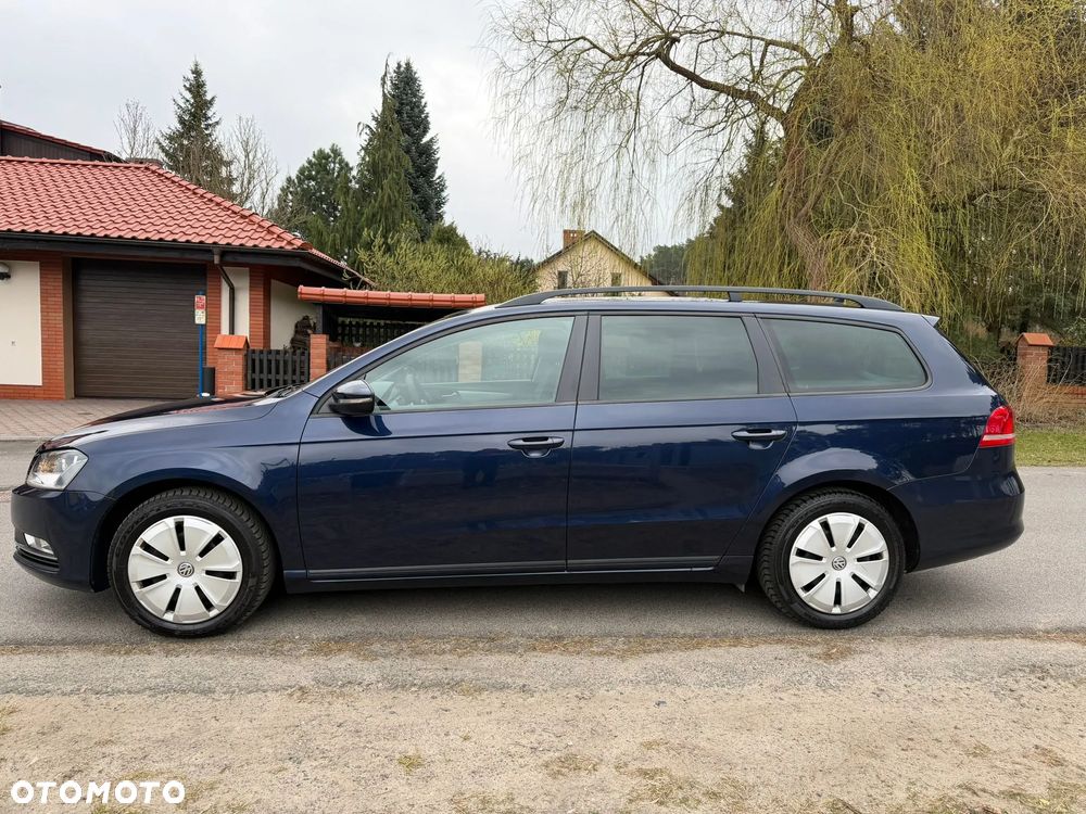 Volkswagen Passat - 12
