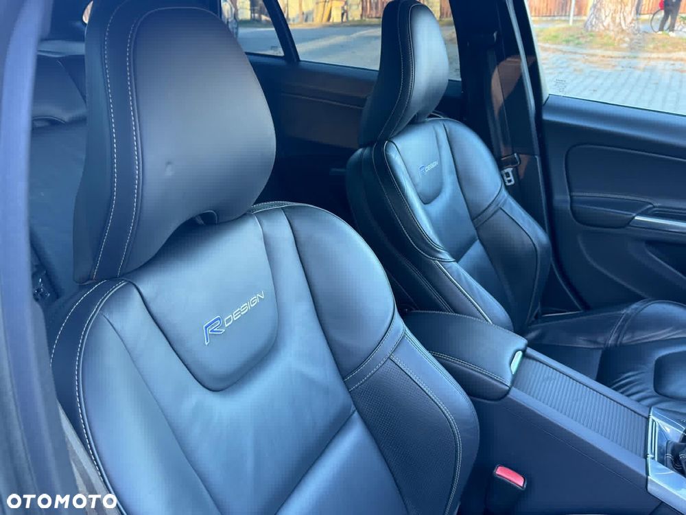 Volvo V60 D4 Drive-E R-Design Summum - 26