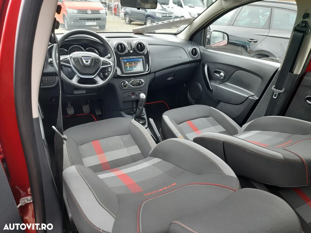 Dacia Sandero Stepway TCe 90 (S&S) Celebration - 12