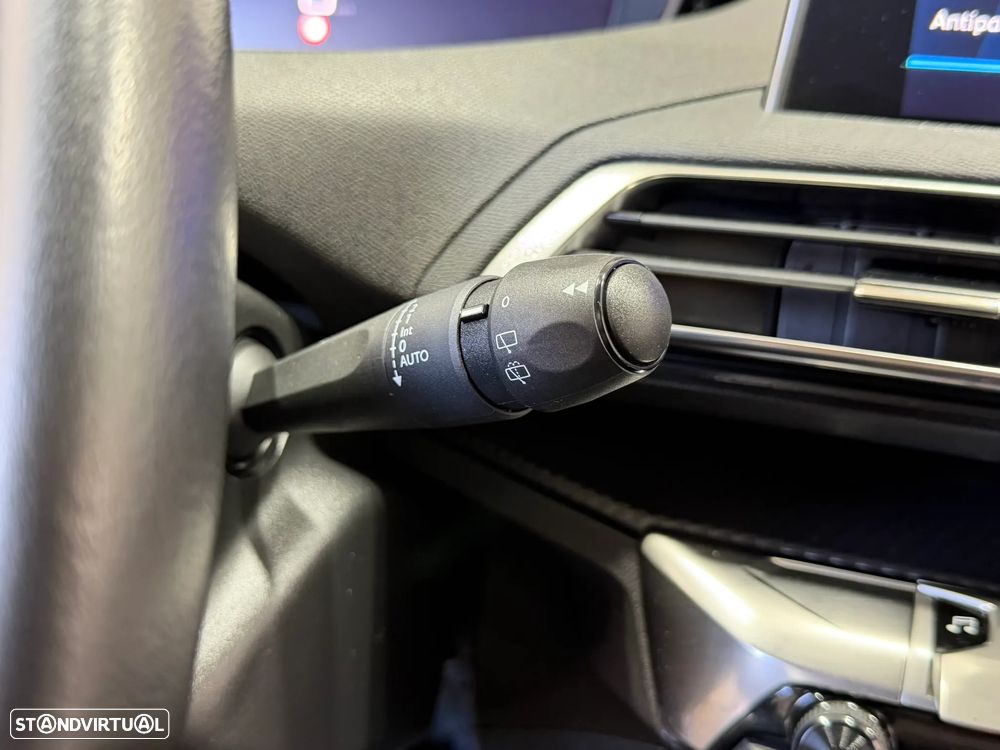 Peugeot 3008 1.5 BlueHDi Active - 28