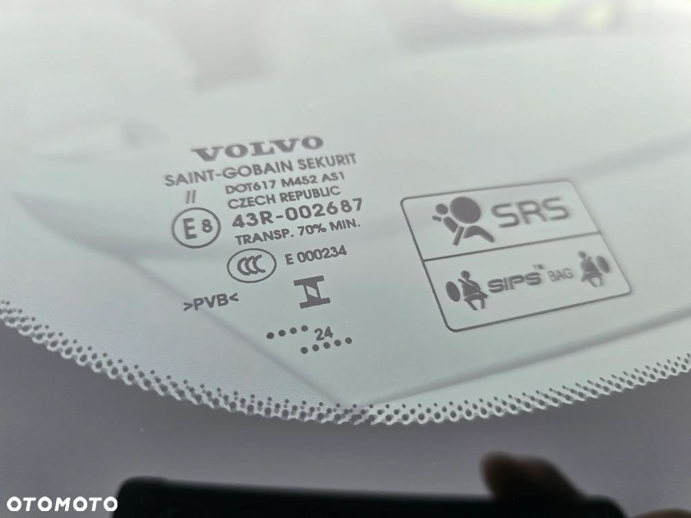 Volvo XC 60 T6 Plug-In Hybrid AWD Plus Dark - 36