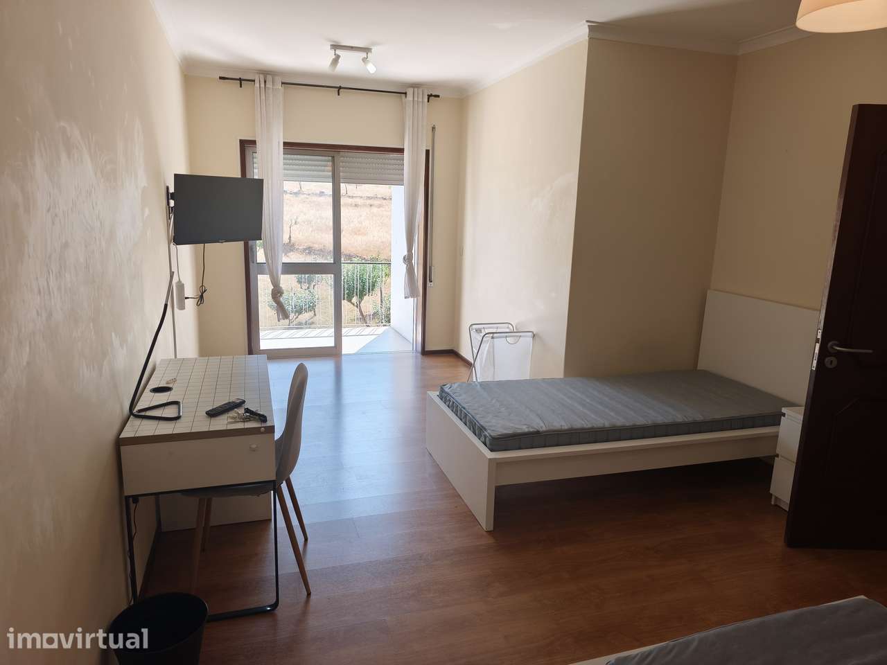 Quarto para 2 pessoas ou Casal - Ermesinde (ler) - Grande imagem: 2/13
