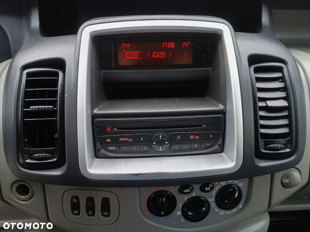 Opel Vivaro - 27