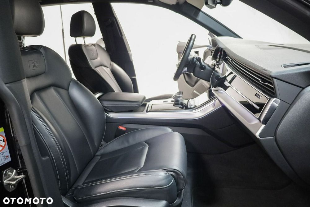 Audi Q8 - 22