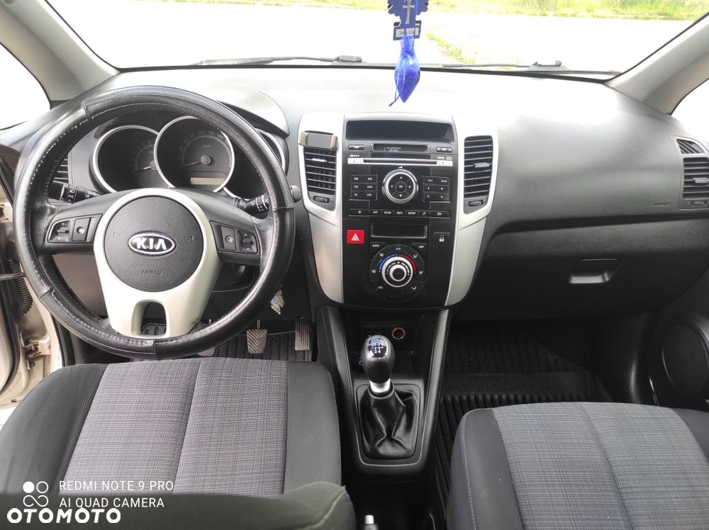Kia Venga - 5