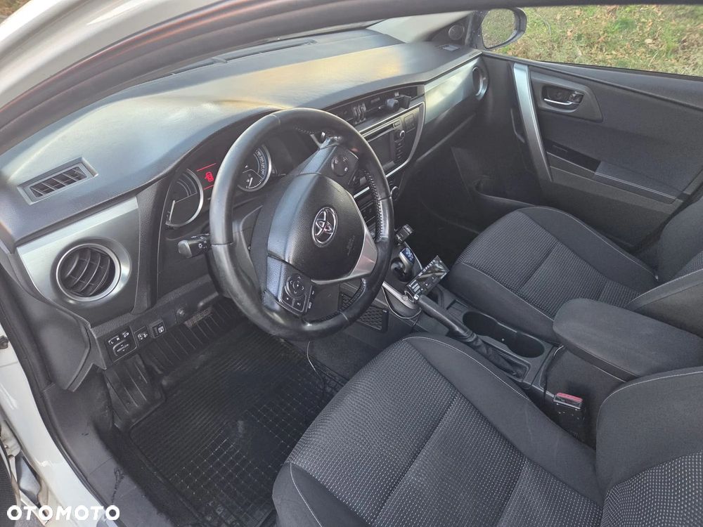 Toyota Auris 1.8 HSD Prestige - 7