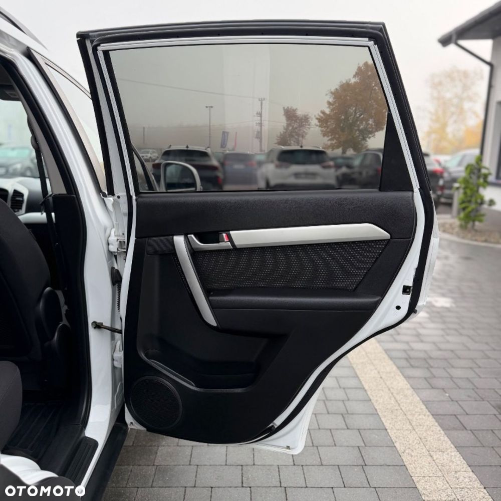 Chevrolet Captiva - 27