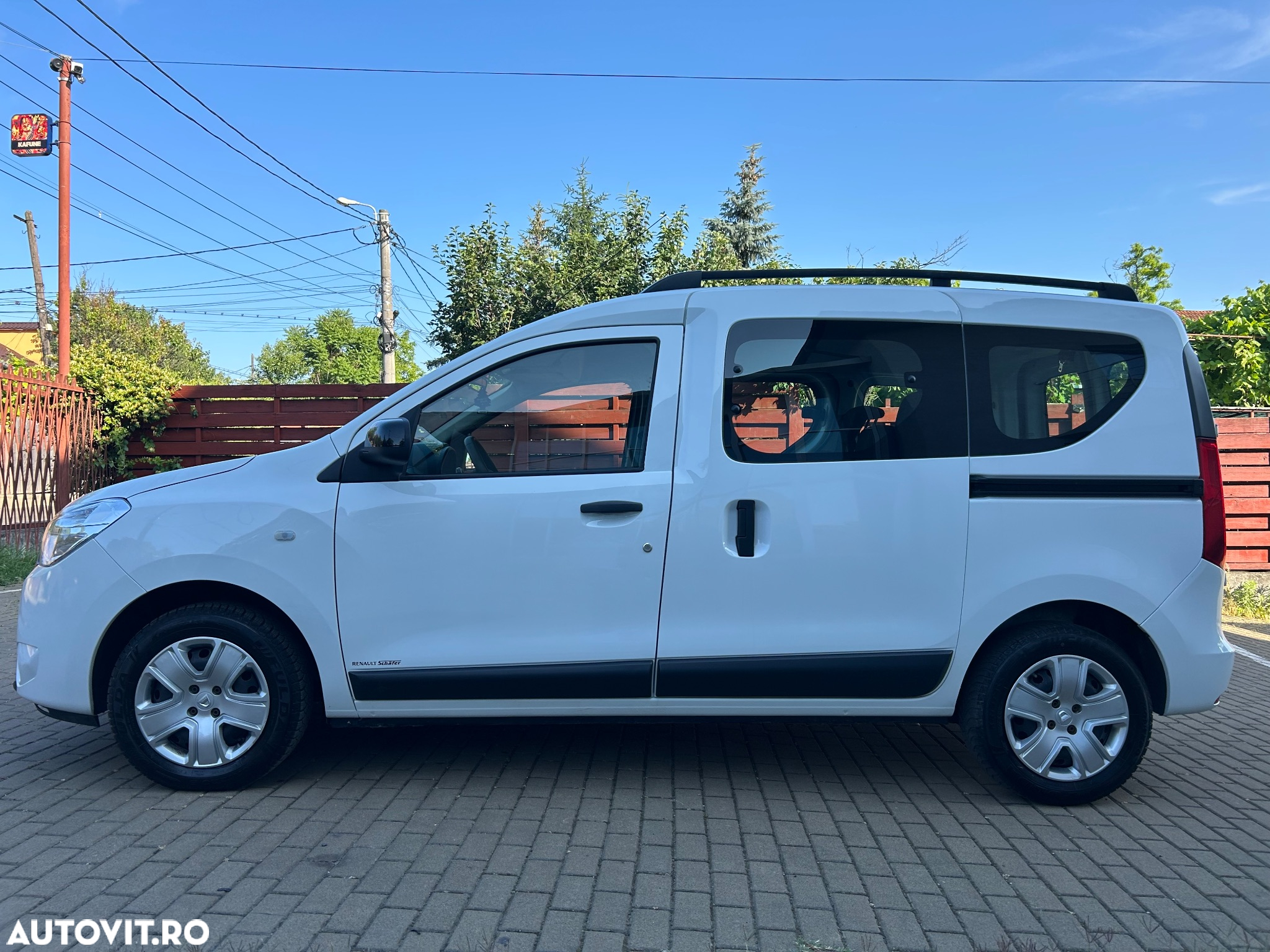 Dacia Dokker 1.5 Blue dCi Laureate - 11