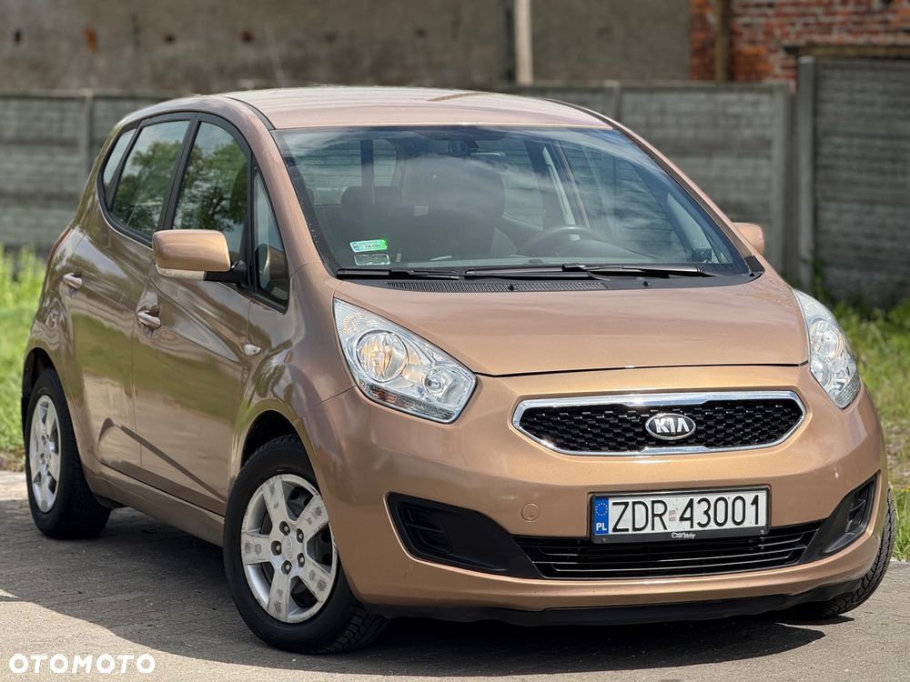 Kia Venga 1.6 L - 6