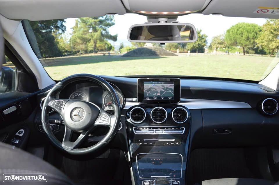 Mercedes-Benz C 220 Station CDI DPF Auto BlueEFFICIENCY Avantgarde - 4