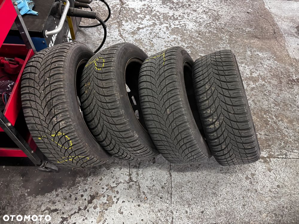 BMW Seria 1 118i Sport Line - 26