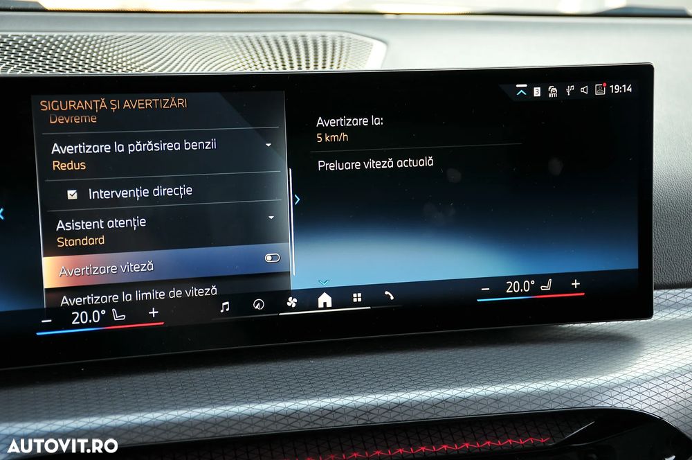 BMW Seria 3 320i AT - 26