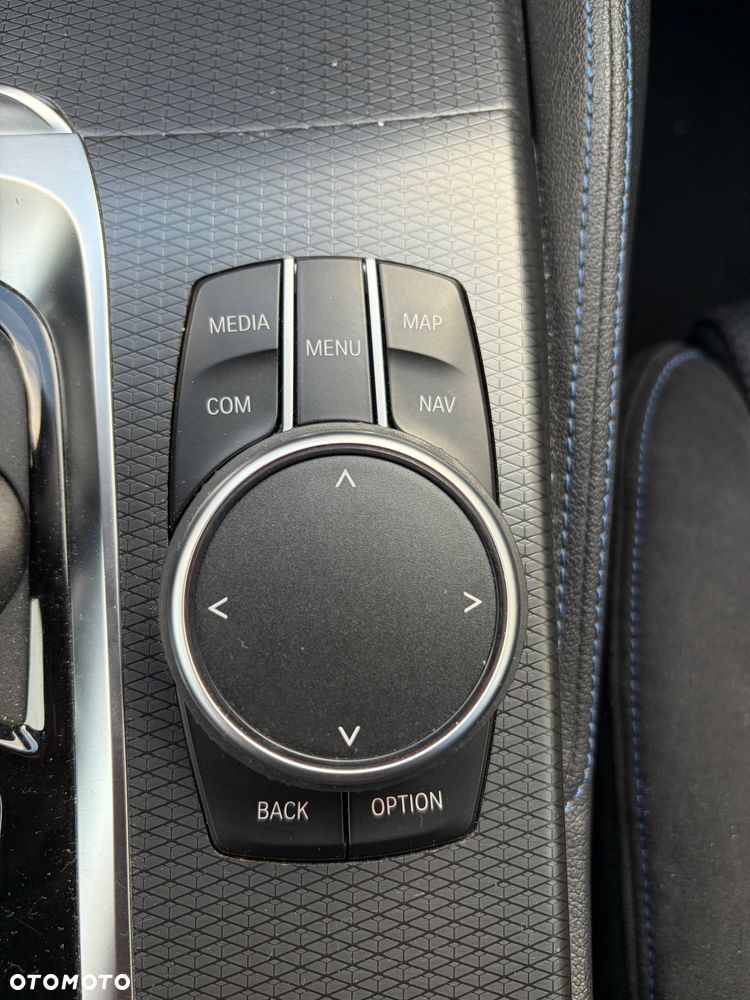 BMW Seria 5 520d M Sport - 19