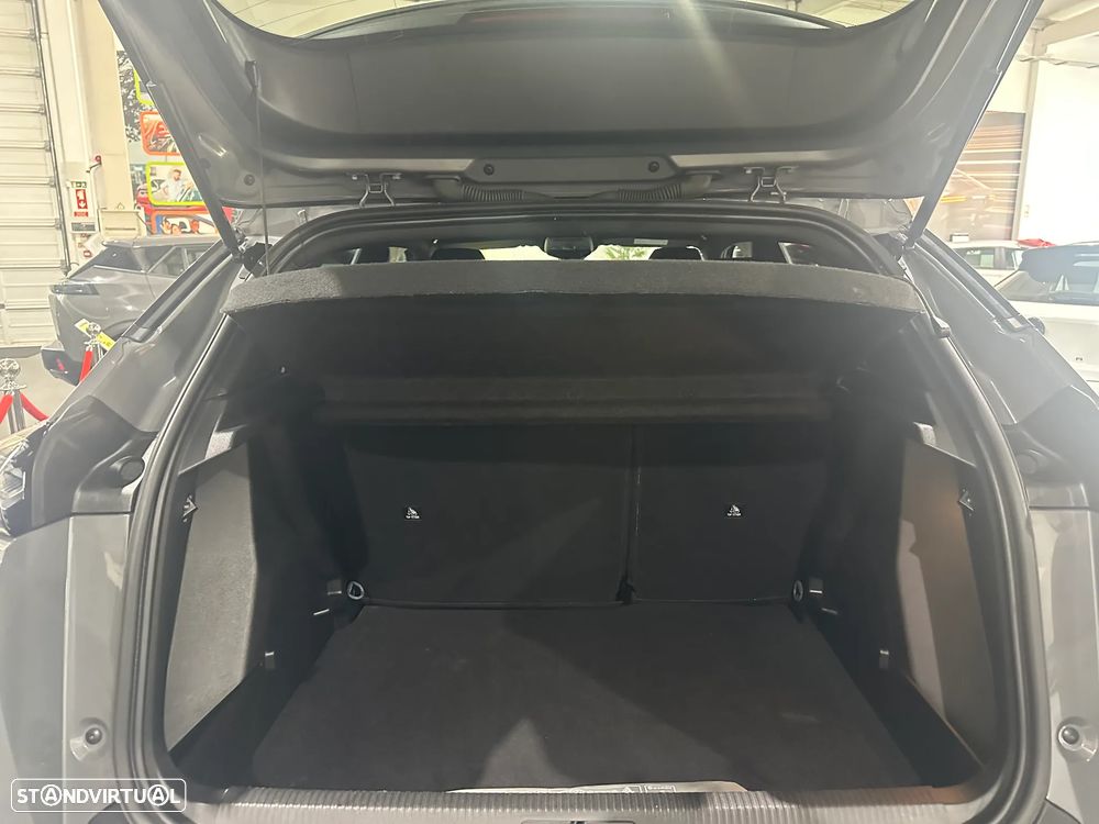 Peugeot 2008 1.2 PureTech Style - 4