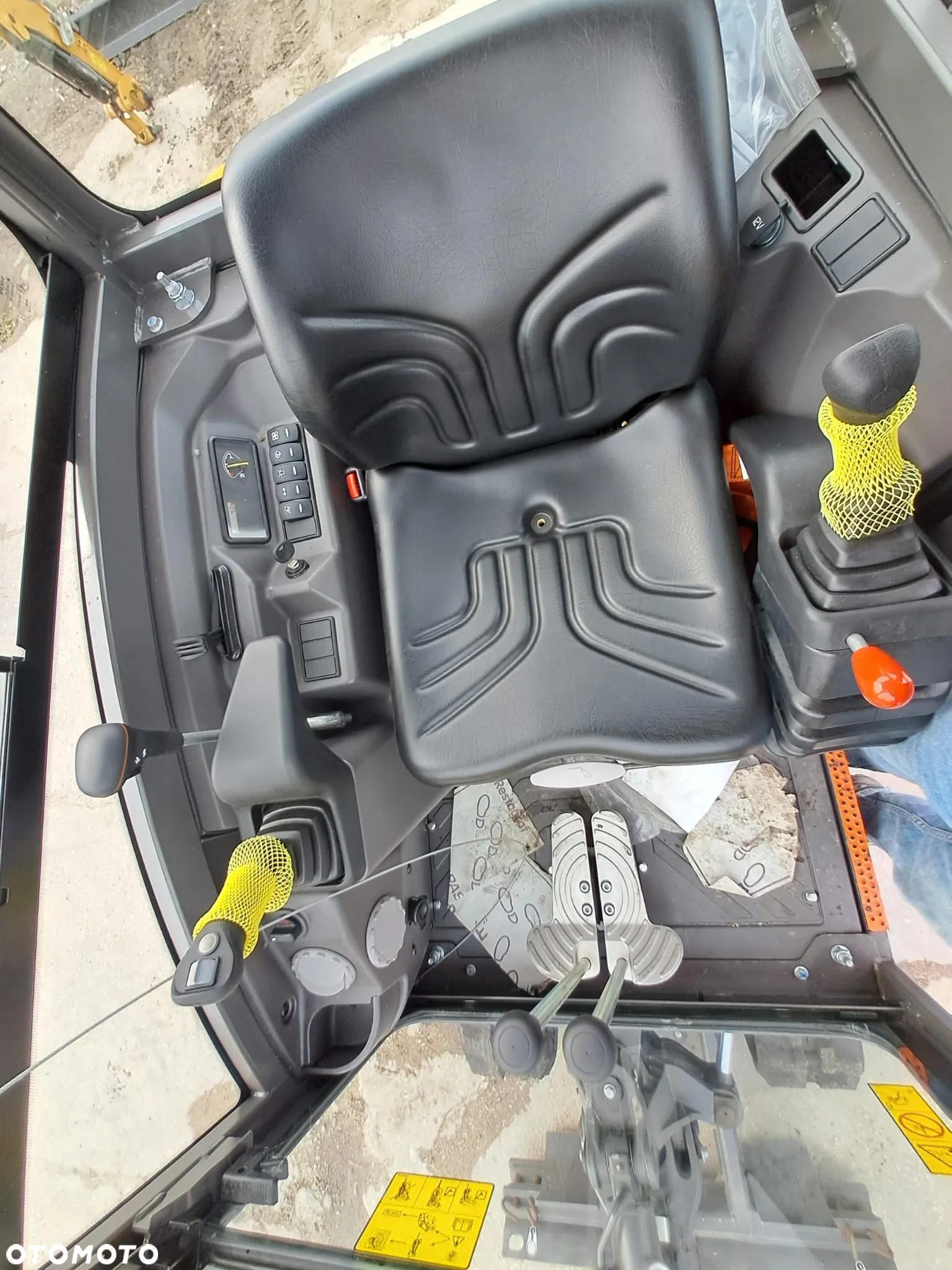 Volvo EC18E - 8