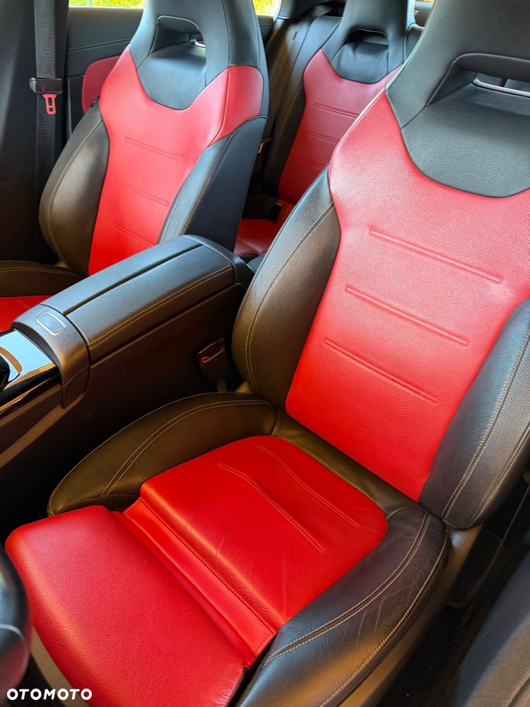 Mercedes-Benz CLA 250 4-Matic AMG Line 7G-DCT - 9