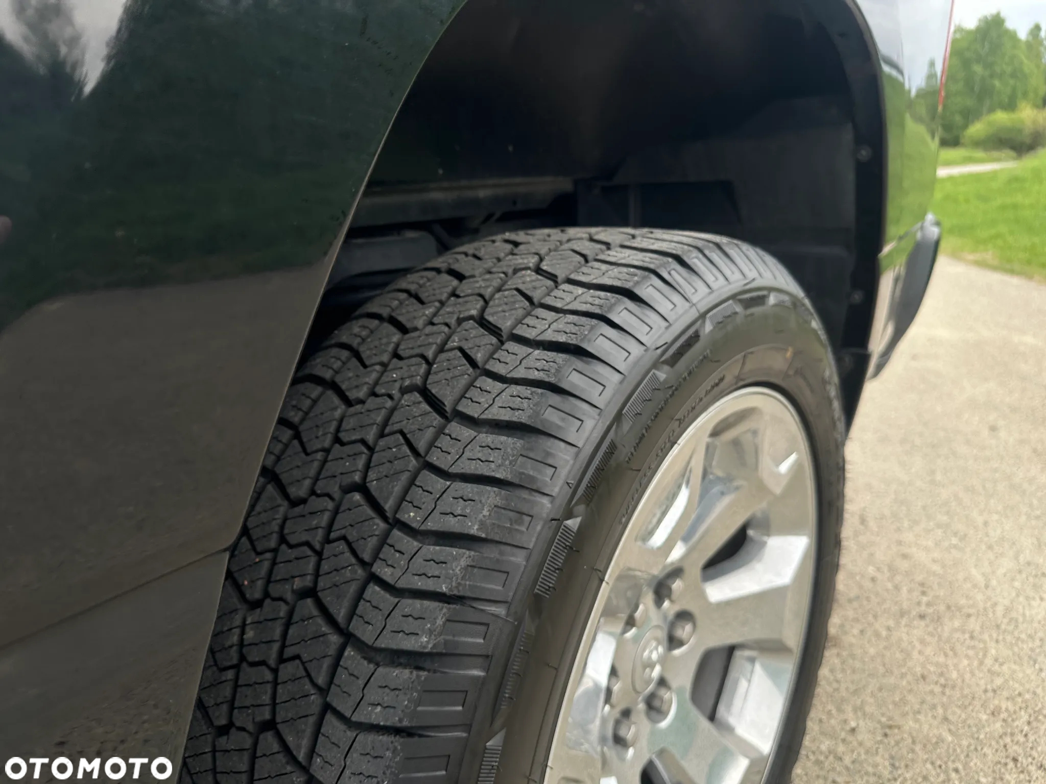 RAM 1500 Crew Cab Shortbed Bighorn - 18