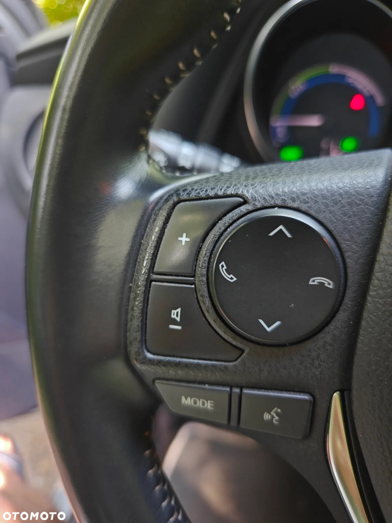 Toyota Auris Hybrid 135 Comfort - 26