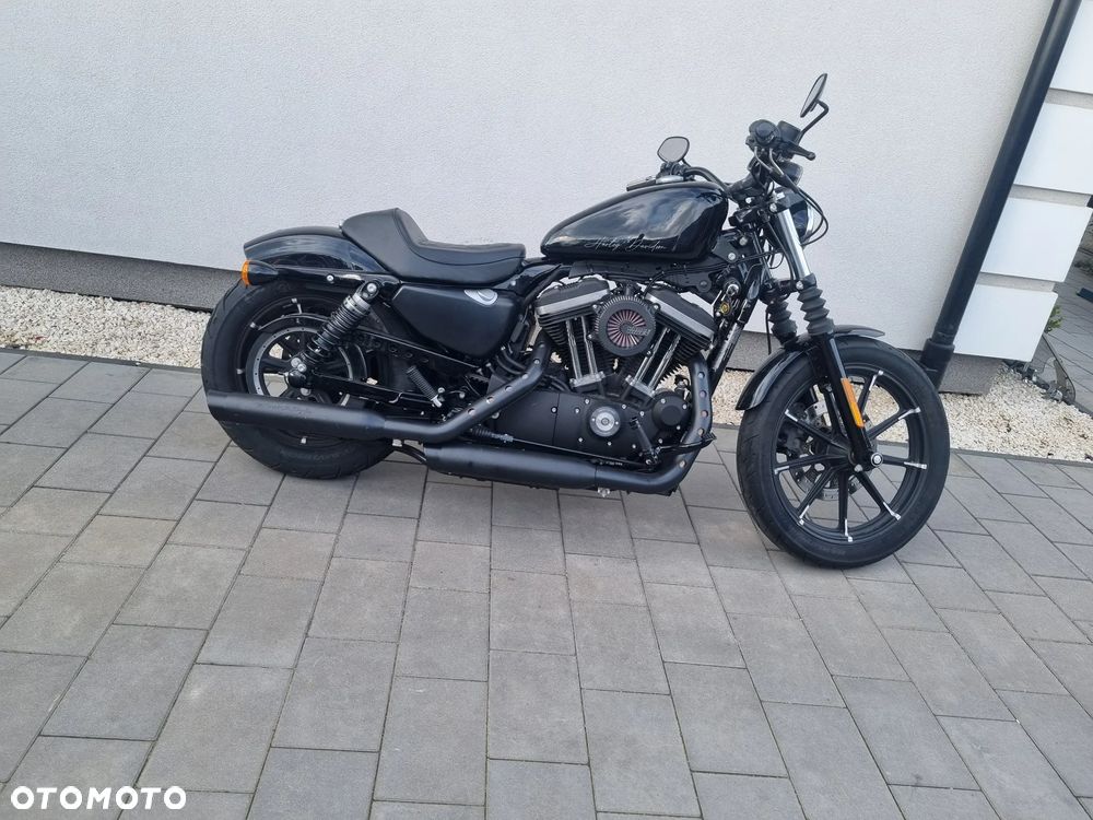 Harley-Davidson Sportster Iron 883 - 14