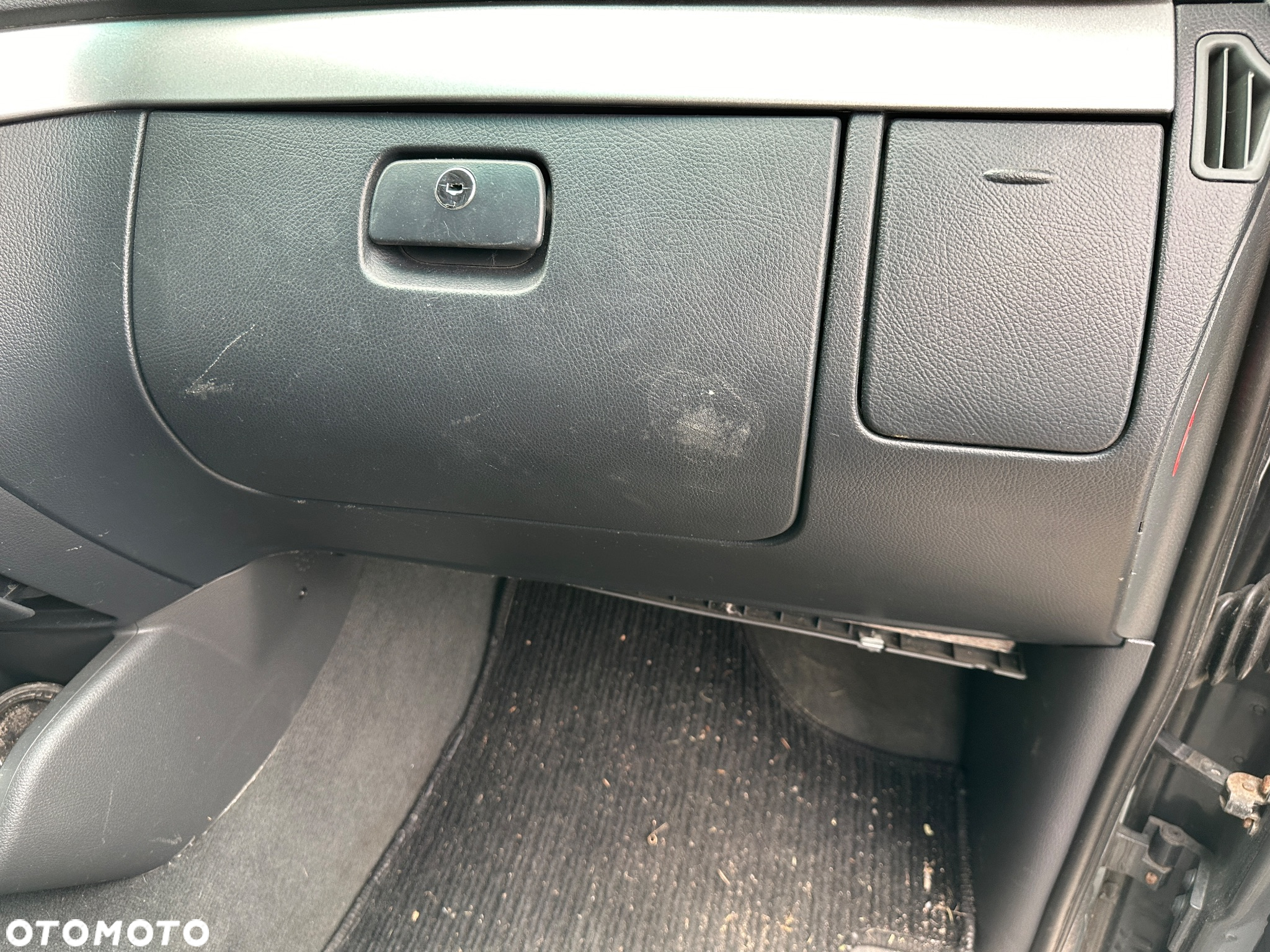 Mercedes VIANO 3.0 cdi 2011r karoseria dokumenty drzwi maska fotel klapa szyba stolik lampa lift relingi skrzynia tapicerka części - 13