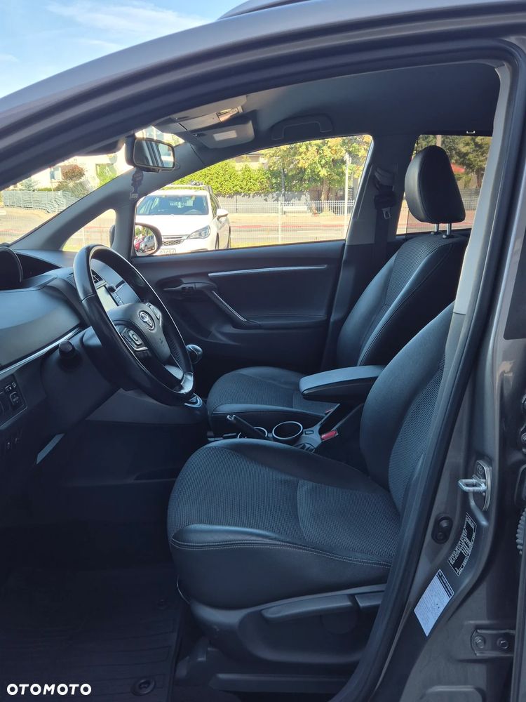 Toyota Verso 1.8 Prestige 7os - 10