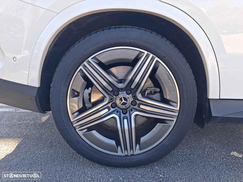 Mercedes-Benz GLC 300 e Coupe 4Matic - 5
