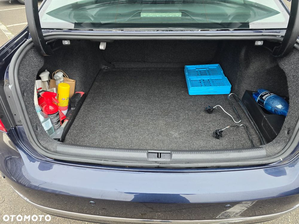 Volkswagen Passat 2.0 TDI DSG BlueMotion Technology Exclusive - 11