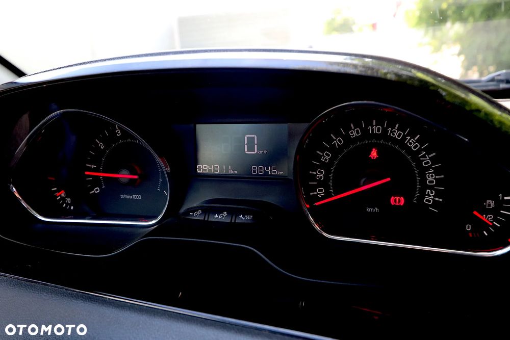 Peugeot 208 1.0 VTi Active - 35